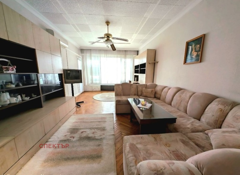 Продава 3-СТАЕН, град Перник, Изток • 98000 € / 191671.34 лв. • 89698723 1 — Holmes.bg Продава 3-СТАЕН, град Перник, Изток • 98000 € / 191671.34 лв. • 89698723 1