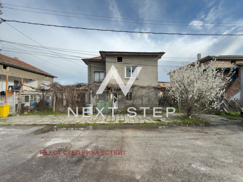 Продава КЪЩА, област Пловдив, с. Йоаким Груево • 86999 € / 170155.25 лв. • 25468373 1 — Holmes.bg Продава КЪЩА, област Пловдив, с. Йоаким Груево • 86999 € / 170155.25 лв. • 25468373 1