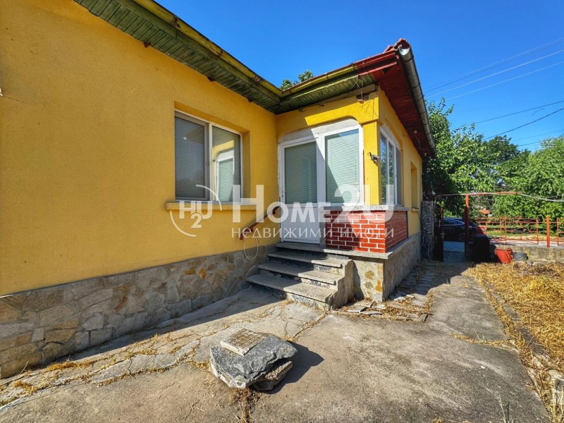 Продава КЪЩА, област Пловдив, с. Конуш • 95000 € / 185803.85 лв. • 78688451 1 — Holmes.bg Продава КЪЩА, област Пловдив, с. Конуш • 95000 € / 185803.85 лв. • 78688451 1