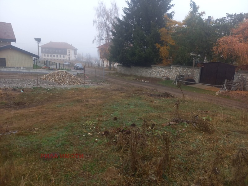 Продава ПАРЦЕЛ, област София, с. Говедарци • 140292 € / 274387.30 лв. • 26511712 1 — Holmes.bg Продава ПАРЦЕЛ, област София, с. Говедарци • 140292 € / 274387.30 лв. • 26511712 1