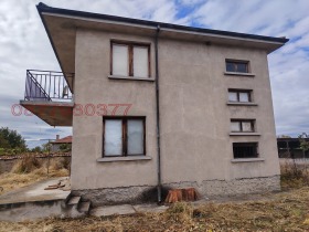 Продава Къща, с. Болярци