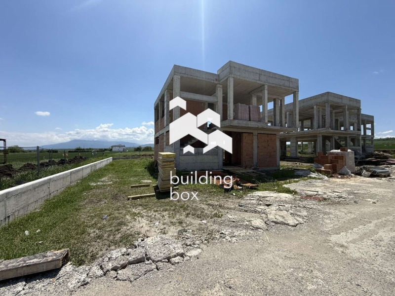 Продава КЪЩА, област София, с. Хераково • 435000 € • 93144073 1 — Holmes.bg Продава КЪЩА, област София, с. Хераково • 435000 € • 93144073 1