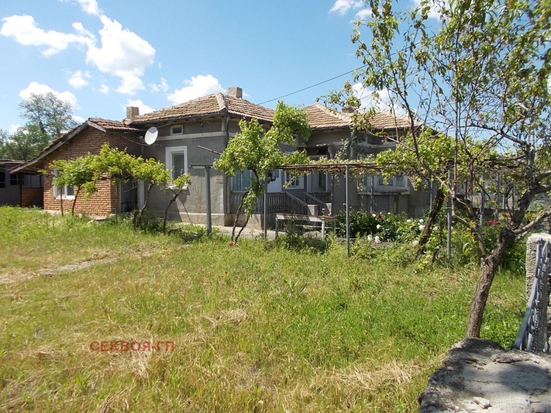 Продава КЪЩА, област Добрич, с. Крушари • 26000 € / 50851.58 лв. • 75336289 1 — Holmes.bg Продава КЪЩА, област Добрич, с. Крушари • 26000 € / 50851.58 лв. • 75336289 1