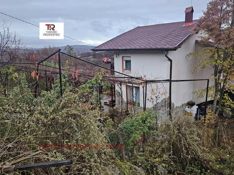 Продава КЪЩА, област Перник, с. Борнарево • 98000 € / 191671.34 лв. • 56379685 1 — Holmes.bg Продава КЪЩА, област Перник, с. Борнарево • 98000 € / 191671.34 лв. • 56379685 1