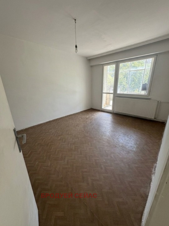 Продава 3-СТАЕН, град София, Надежда 2 • 188000 € / 367696.04 лв. • 50480171 1 — Holmes.bg Продава 3-СТАЕН, град София, Надежда 2 • 188000 € / 367696.04 лв. • 50480171 1