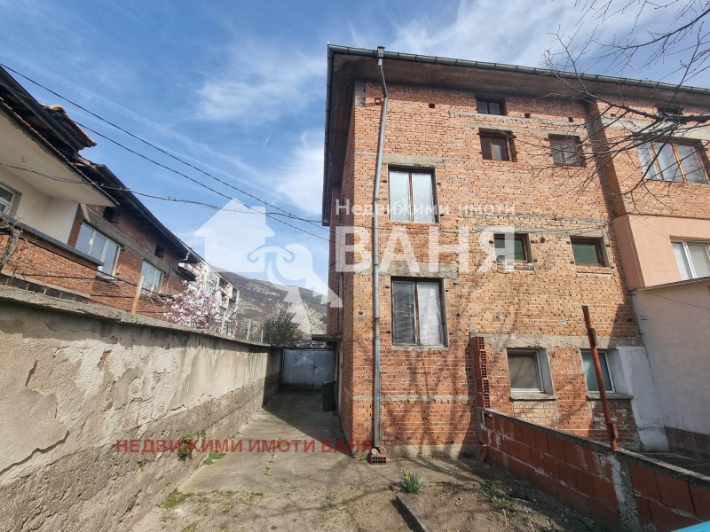 Продава  Къща област Пловдив , гр. Сопот , 321 кв.м | 27363223