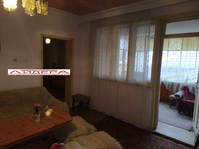 Продава  Къща област Пловдив , гр. Кричим , 180 кв.м | 27527325 - изображение [3]