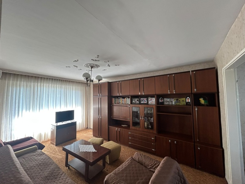 Продава 3-СТАЕН, град Хасково, Любен Каравелов • 98700 € • 68790838 1 — Holmes.bg Продава 3-СТАЕН, град Хасково, Любен Каравелов • 98700 € • 68790838 1