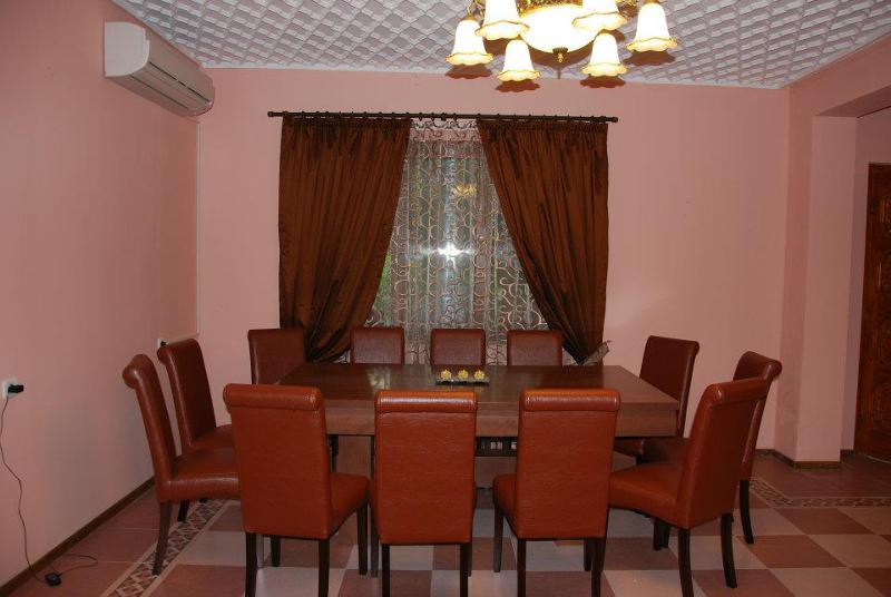 Продава  Къща област Пловдив , гр. Калофер , 270 кв.м | 60941975 - изображение [4]