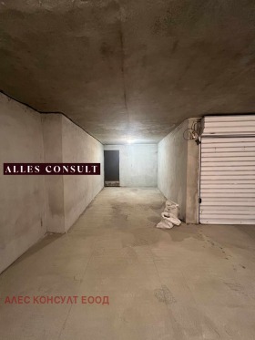 ГАРАЖ, ПАРКОМЯСТО, 18 m2 - Holmes.bg ГАРАЖ, ПАРКОМЯСТО, 18 m2