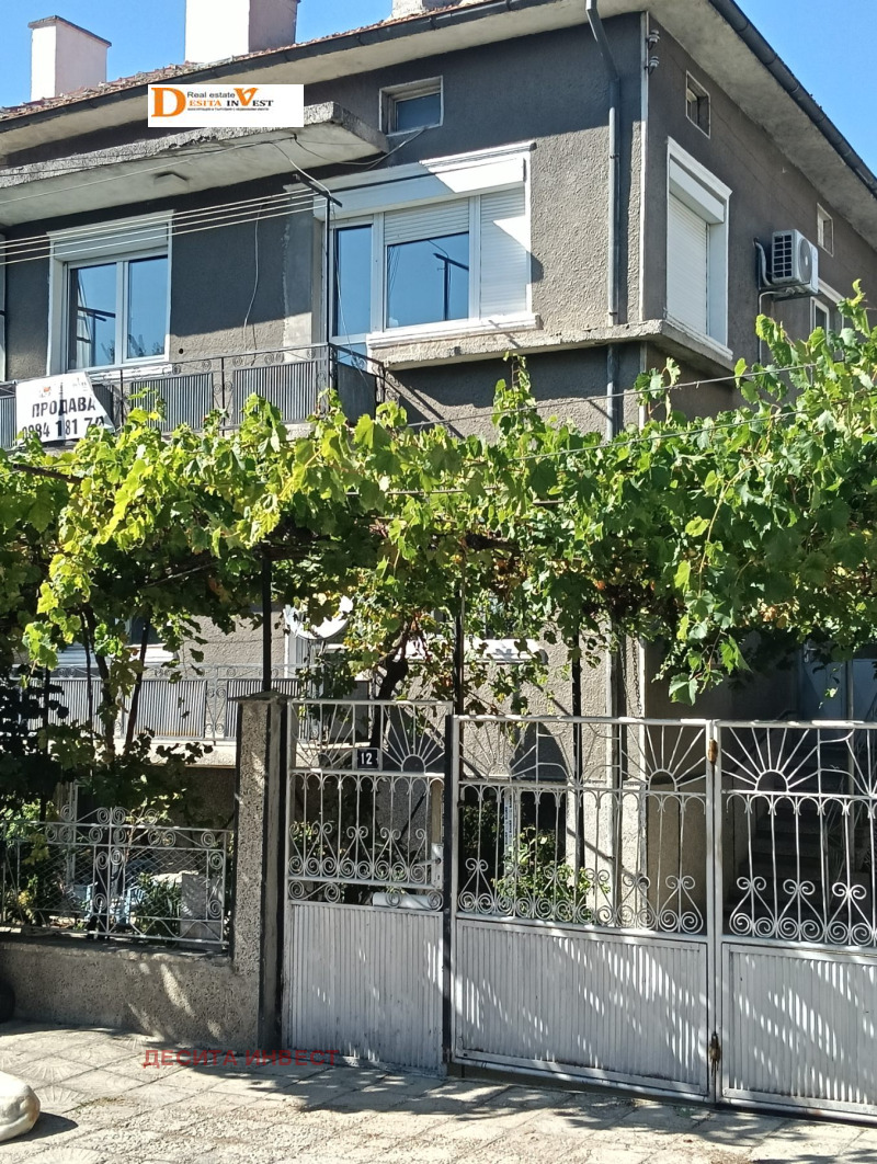 Продава КЪЩА, област Варна, гр. Аксаково • 290000 € • 45282832 1 — Holmes.bg Продава КЪЩА, област Варна, гр. Аксаково • 290000 € • 45282832 1