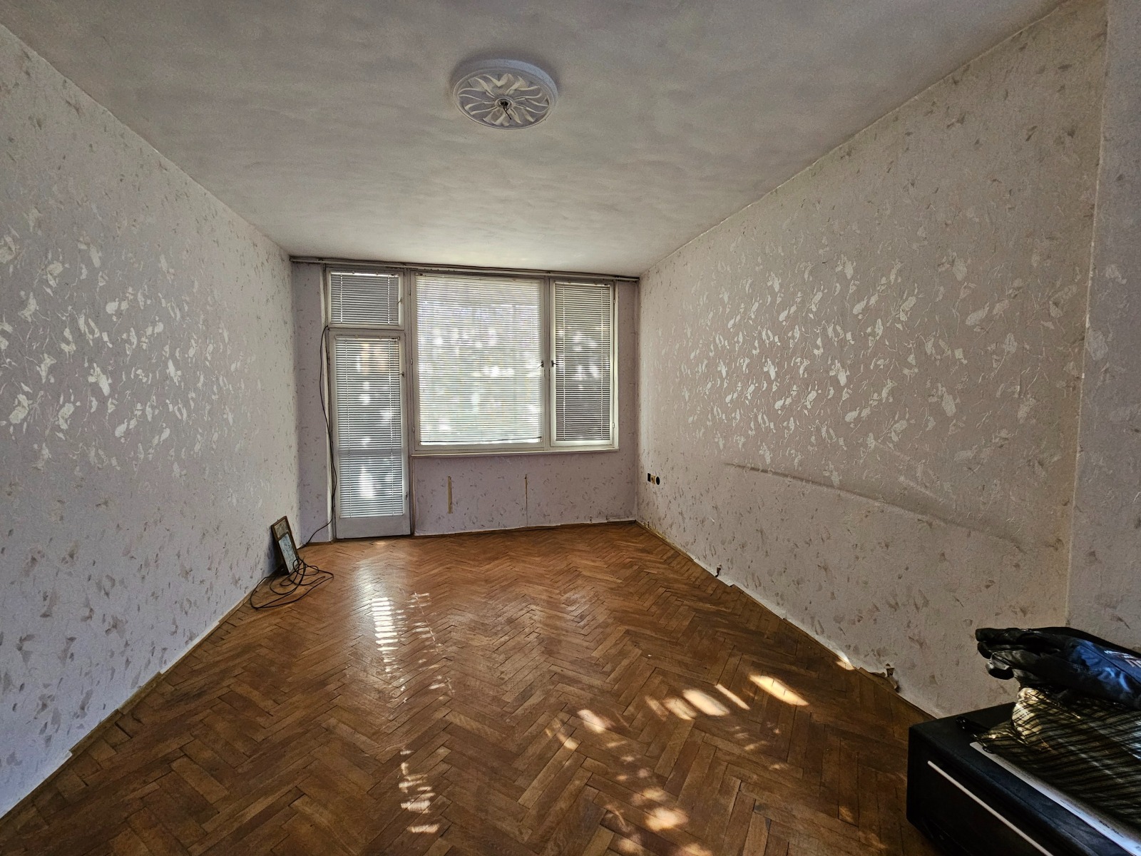 Продава 2-стаен област Велико Търново , гр. Лясковец , 65 кв.м | 64593579 — Imoti.com Продава 2-стаен област Велико Търново , гр. Лясковец , 65 кв.м | 64593579