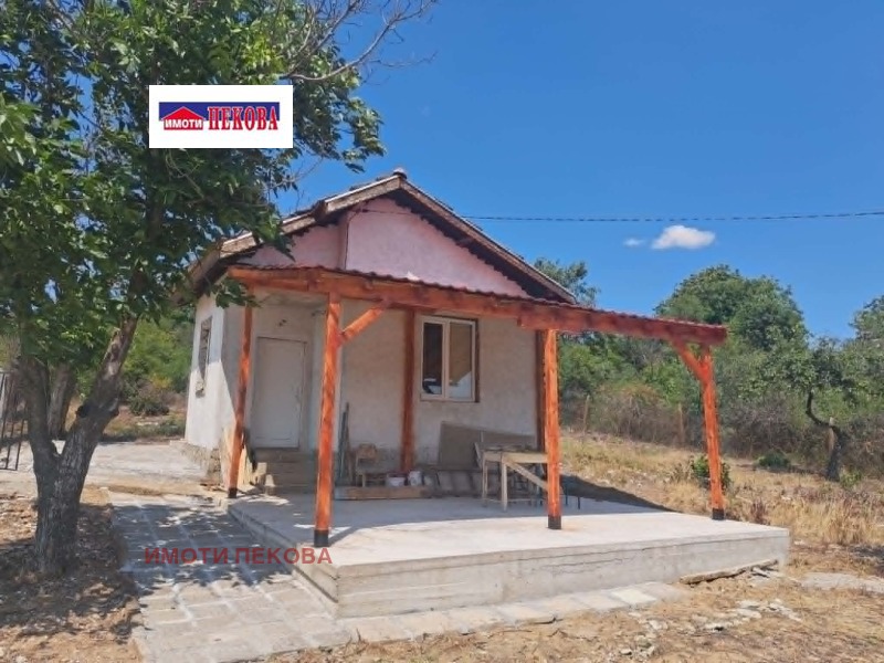Продава ВИЛА, област Видин, с. Калина • 20500 € / 40094.51 лв. • 80538754 1 — Holmes.bg Продава ВИЛА, област Видин, с. Калина • 20500 € / 40094.51 лв. • 80538754 1