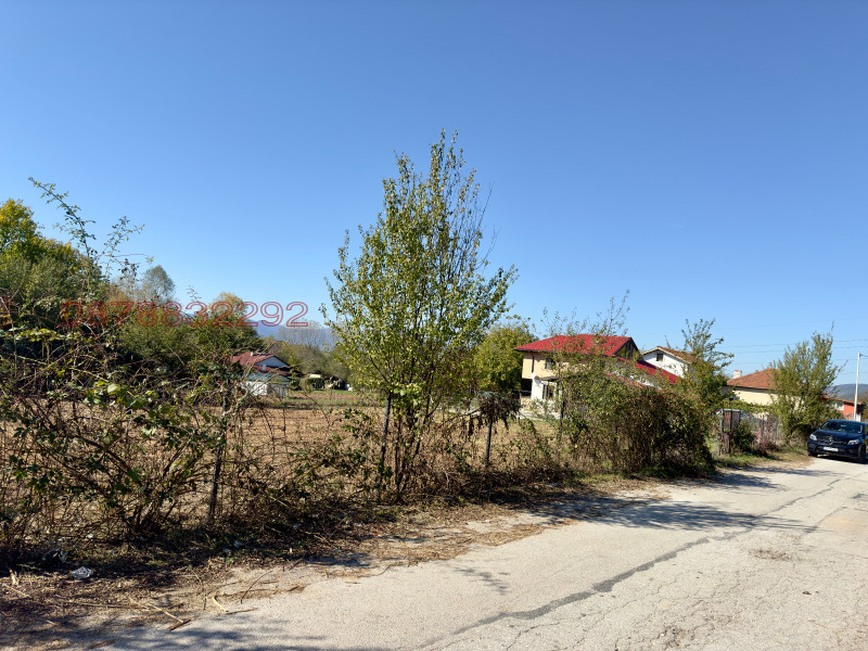Продава ПАРЦЕЛ, област София, с. Разлив • 42000 € • 17376280 1 — Holmes.bg Продава ПАРЦЕЛ, област София, с. Разлив • 42000 € • 17376280 1