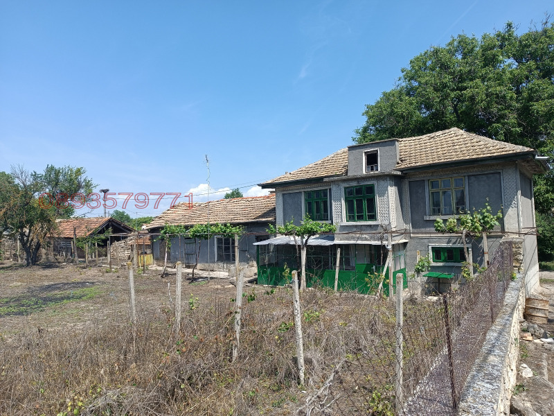 Продава КЪЩА, област Шумен, с. Каменяк • 23000 € / 44984.09 лв. • 40661032 1 — Holmes.bg Продава КЪЩА, област Шумен, с. Каменяк • 23000 € / 44984.09 лв. • 40661032 1