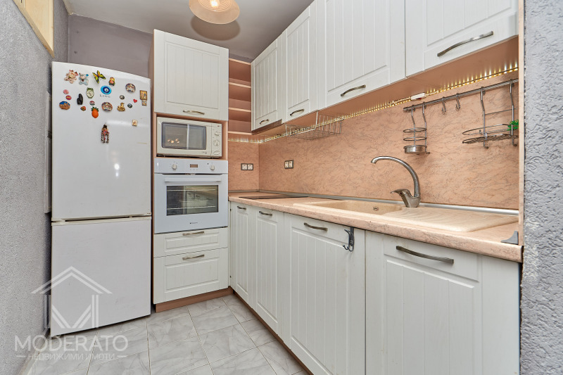 Продава 3-СТАЕН, град Бургас, Възраждане • 178000 € / 348137.74 лв. • 72665027 1 — Holmes.bg Продава 3-СТАЕН, град Бургас, Възраждане • 178000 € / 348137.74 лв. • 72665027 1