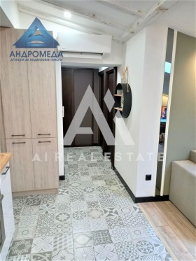 Продава АТЕЛИЕ, ТАВАН | Imot.bg — малка снимка 5