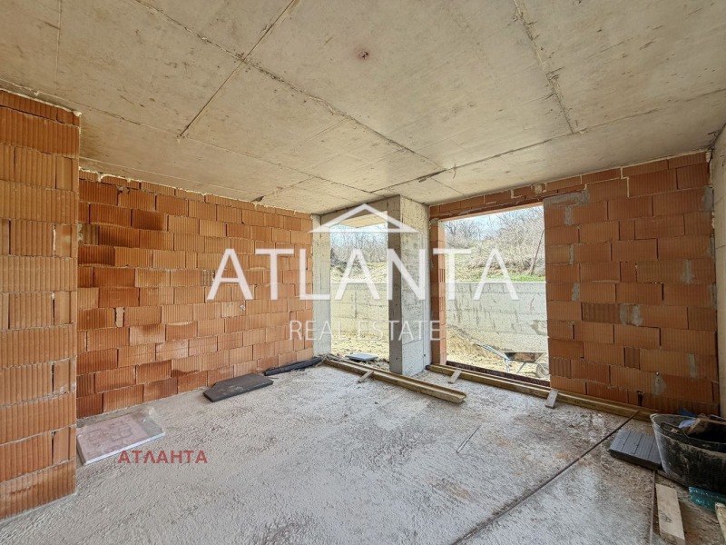 Продава 2-СТАЕН, град Варна, Изгрев • 122990 € / 240547.53 лв. • 61649771 1 — Holmes.bg Продава 2-СТАЕН, град Варна, Изгрев • 122990 € / 240547.53 лв. • 61649771 1