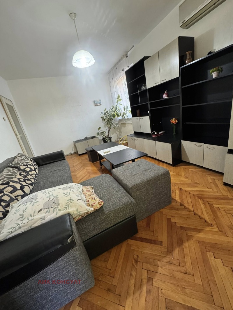 Продава 4-СТАЕН, град Търговище, Център • 270000 лв. / 138048.81 € • 53197326 1 — Holmes.bg Продава 4-СТАЕН, град Търговище, Център • 270000 лв. / 138048.81 € • 53197326 1