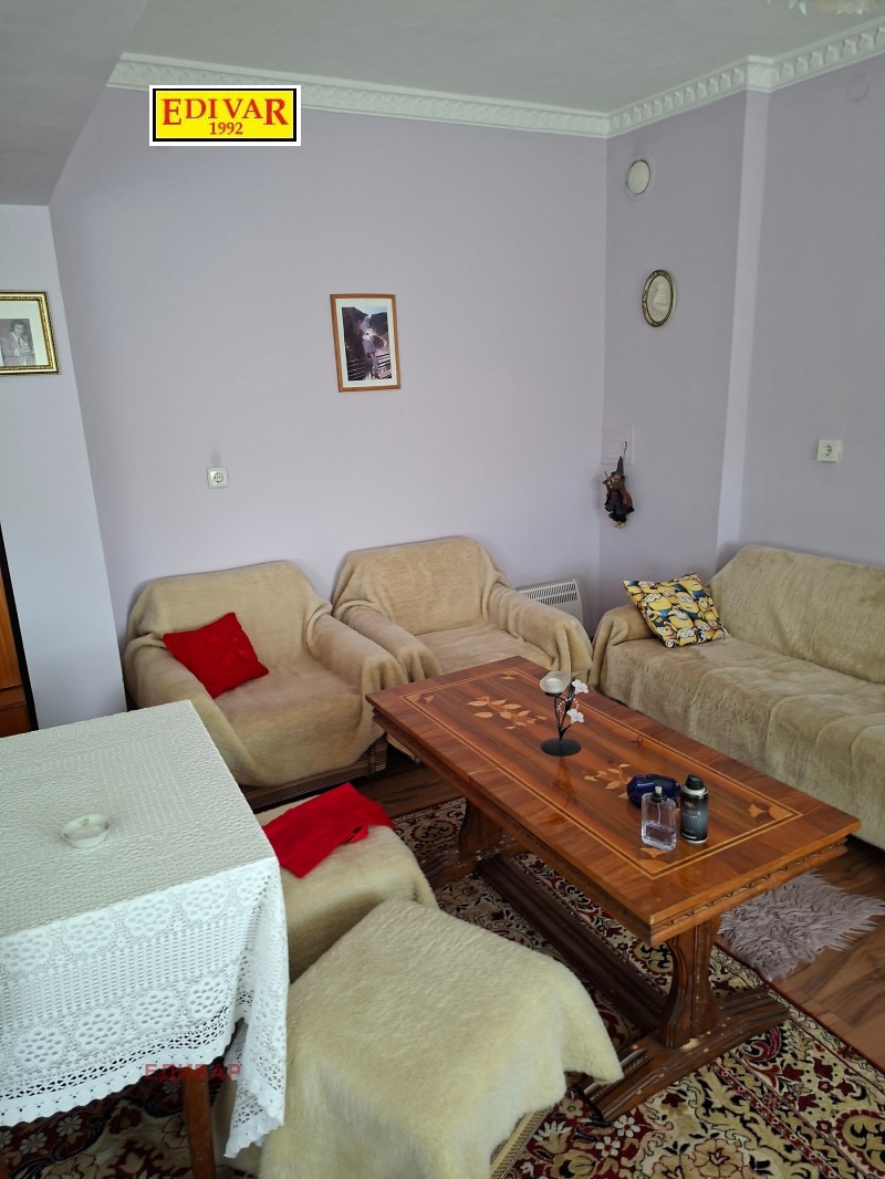 Продава ЕТАЖ ОТ КЪЩА, област Добрич, гр. Генерал Тошево • 85000 € • 54630335 1 — Holmes.bg Продава ЕТАЖ ОТ КЪЩА, област Добрич, гр. Генерал Тошево • 85000 € • 54630335 1