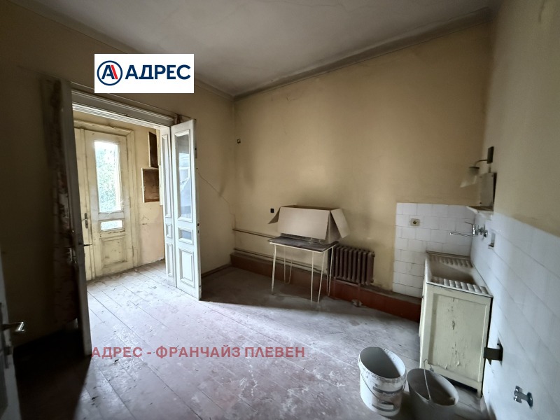 Продава 3-СТАЕН, град Плевен, Идеален център • 160000 € • 83738247 1 — Holmes.bg Продава 3-СТАЕН, град Плевен, Идеален център • 160000 € • 83738247 1