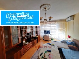 Продава 3-стаен, с. Дебелт