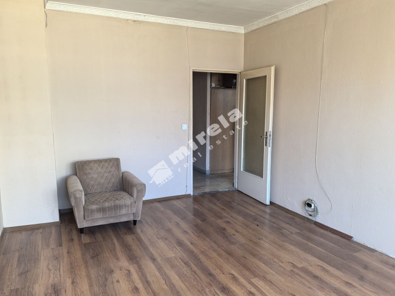 Продава 2-СТАЕН, град Ямбол, Златен рог • 78000 € / 152554.74 лв. • 87929187 1 — Holmes.bg Продава 2-СТАЕН, град Ямбол, Златен рог • 78000 € / 152554.74 лв. • 87929187 1