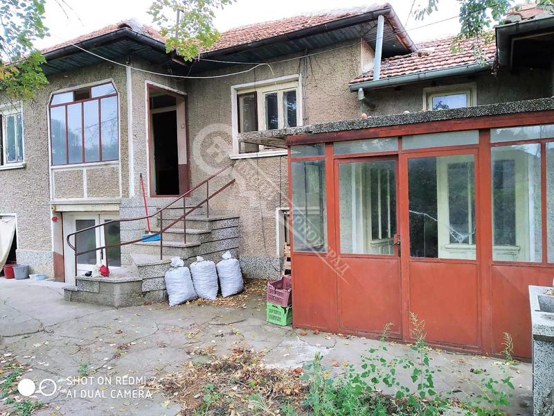 Продава  Къща, област Велико Търново, с. Раданово • 29 999 EUR • ID 82661093 — holmes.bg - [1] 