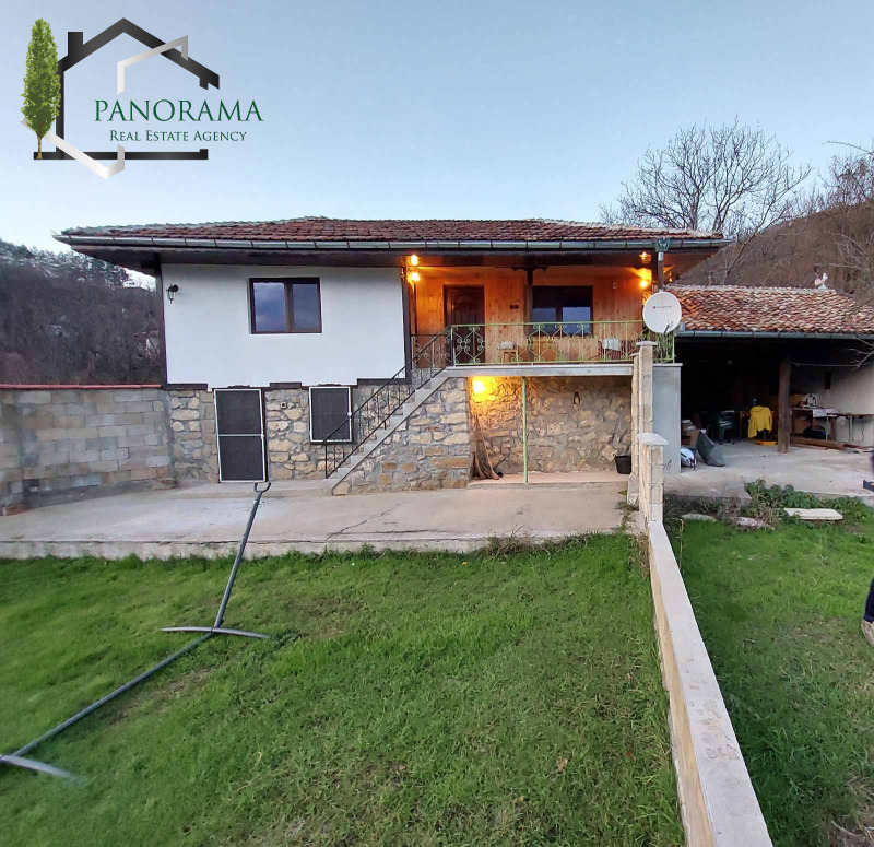 Продава КЪЩА, област Шумен, с. Черни връх • 87500 € / 171135.12 лв. • 99736586 1 — Holmes.bg Продава КЪЩА, област Шумен, с. Черни връх • 87500 € / 171135.12 лв. • 99736586 1