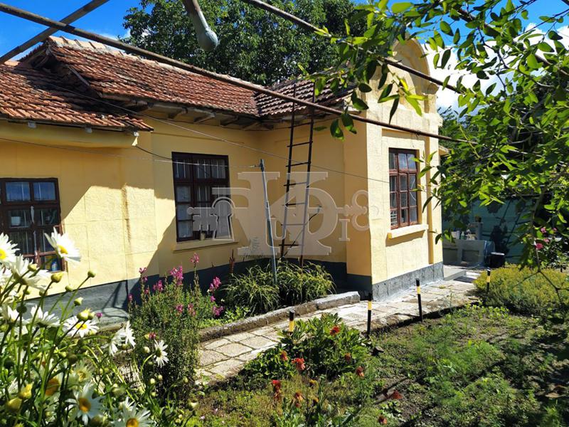 Продава  Къща, област Варна, с. Равна гора • 60 000 EUR • ID 22426091 — holmes.bg - [1] 