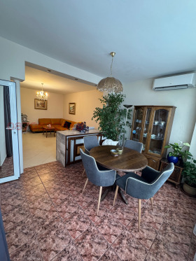 Обява Продава 2-СТАЕН,град София, Център