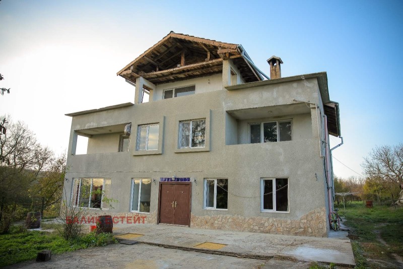 Продава КЪЩА, област Добрич, с. Ново Ботево • 83000 € / 162333.89 лв. • 18583417 1 — Holmes.bg Продава КЪЩА, област Добрич, с. Ново Ботево • 83000 € / 162333.89 лв. • 18583417 1