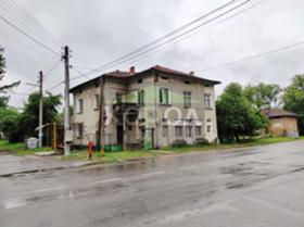 Продажба на имоти в гр. Априлци, област Ловеч - изображение 12 