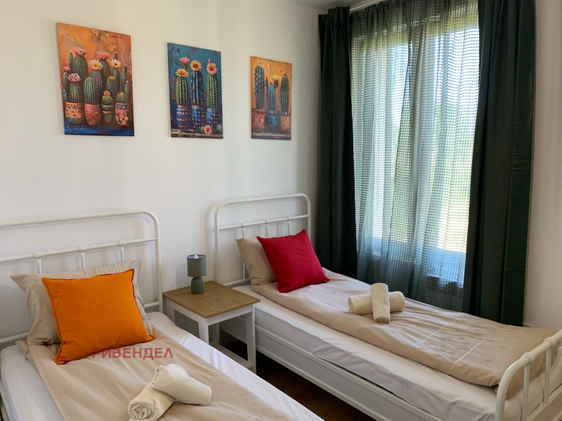 Продава КЪЩА, област София, гр. Долна баня • 128000 € • 97220992 1 — Holmes.bg Продава КЪЩА, област София, гр. Долна баня • 128000 € • 97220992 1