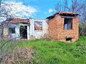 Продава къща област Варна с. Дъбравино - [1] 