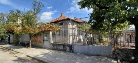 Продава Къща, гр. Крън