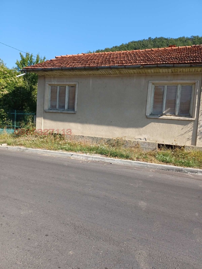 Продава КЪЩА, област Ловеч, с. Велчево • 65000 € • 40419529 1 — Holmes.bg Продава КЪЩА, област Ловеч, с. Велчево • 65000 € • 40419529 1