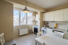 Продава 2-стаен, град София