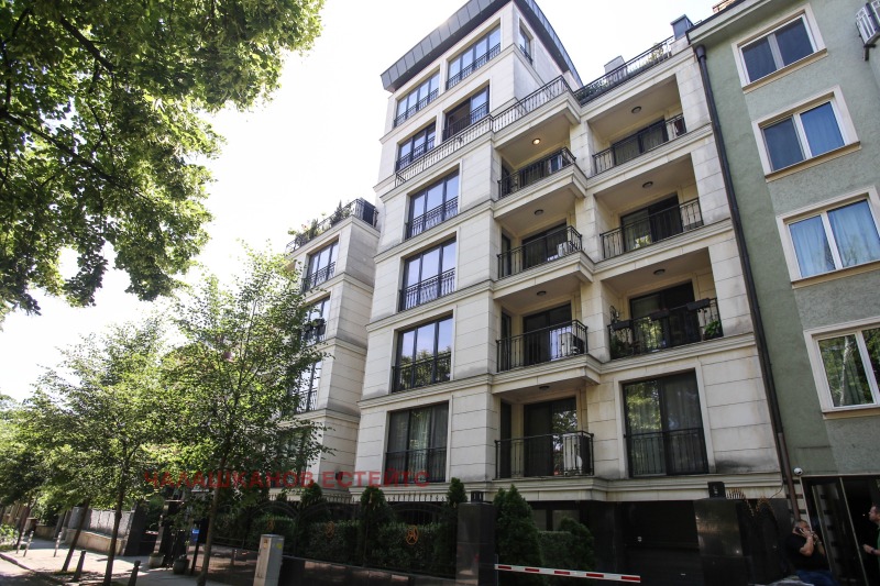 Продава 4-СТАЕН, град София, Лозенец • 1350000 € / 2640370.50 лв. • 63925891 1 — Holmes.bg Продава 4-СТАЕН, град София, Лозенец • 1350000 € / 2640370.50 лв. • 63925891 1