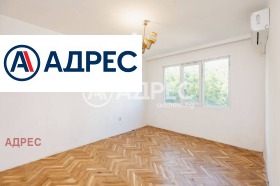 Обява Продава 2-СТАЕН,град Варна, Базар Левски
