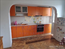 Продажба на тристайни апартаменти в град Добрич — страница 2 - изображение 11 
