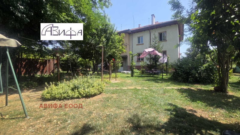 Продава КЪЩА, област София, гр. Ихтиман • 870000 € / 1701572.10 лв. • 68382502 1 — Holmes.bg Продава КЪЩА, област София, гр. Ихтиман • 870000 € / 1701572.10 лв. • 68382502 1
