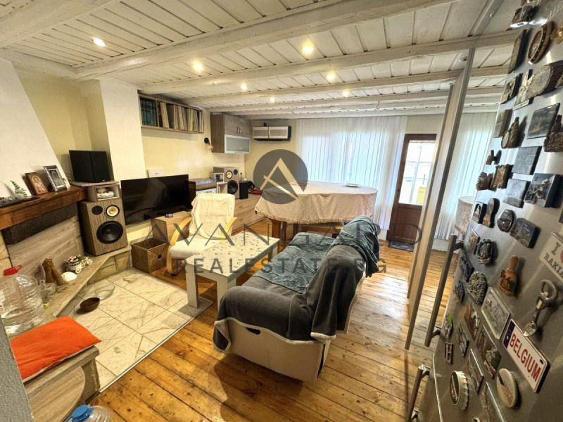 Продава 3-СТАЕН, град Пловдив, Център • 98999 € / 193625.21 лв. • 12662348 1 — Holmes.bg Продава 3-СТАЕН, град Пловдив, Център • 98999 € / 193625.21 лв. • 12662348 1