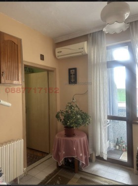 Продава 3-стаен, гр. Карнобат