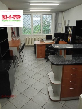 ОФИС, 42 m2 - Holmes.bg ОФИС, 42 m2