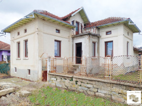 Продажба на имоти в с. Горско ново село, област Велико Търново - изображение 9 