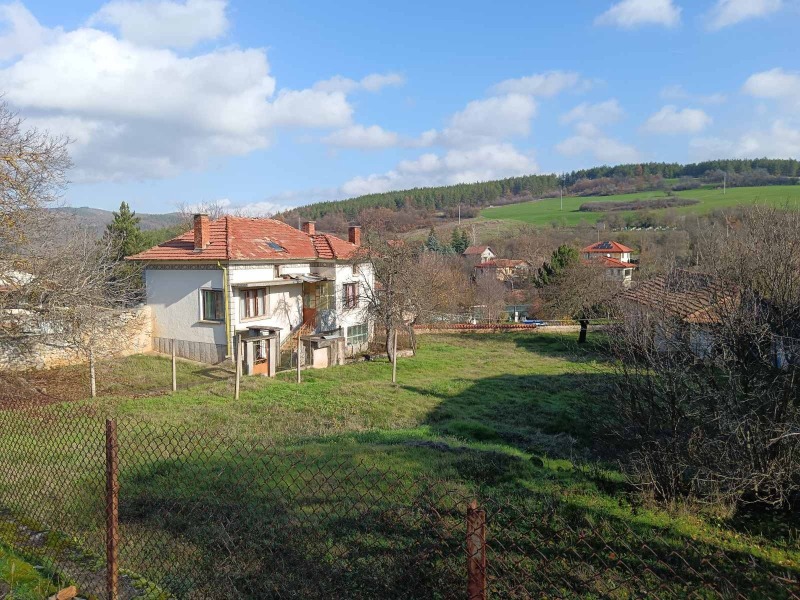 Продава КЪЩА, област Стара Загора, с. Сулица • 82000 € / 160378.06 лв. • 56366142 1 — Holmes.bg Продава КЪЩА, област Стара Загора, с. Сулица • 82000 € / 160378.06 лв. • 56366142 1