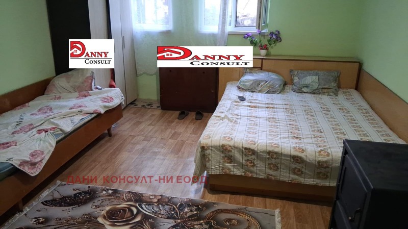 Продава КЪЩА, област Велико Търново, гр. Горна Оряховица • 41100 € / 80384.61 лв. • 11262122 1 — Holmes.bg Продава КЪЩА, област Велико Търново, гр. Горна Оряховица • 41100 € / 80384.61 лв. • 11262122 1