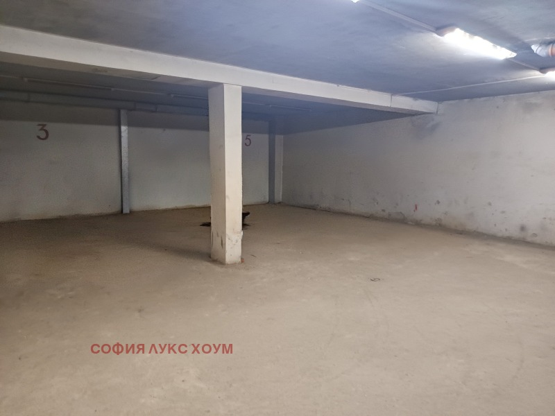 Продава ГАРАЖ, ПАРКОМЯСТО, град София, Стрелбище • 46000 € / 89968.18 лв. • 97236034 1 — Holmes.bg Продава ГАРАЖ, ПАРКОМЯСТО, град София, Стрелбище • 46000 € / 89968.18 лв. • 97236034 1