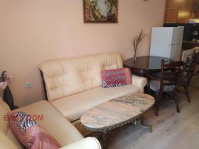 Обява Продава 2-СТАЕН,град Варна, ВИНС-Червен площад